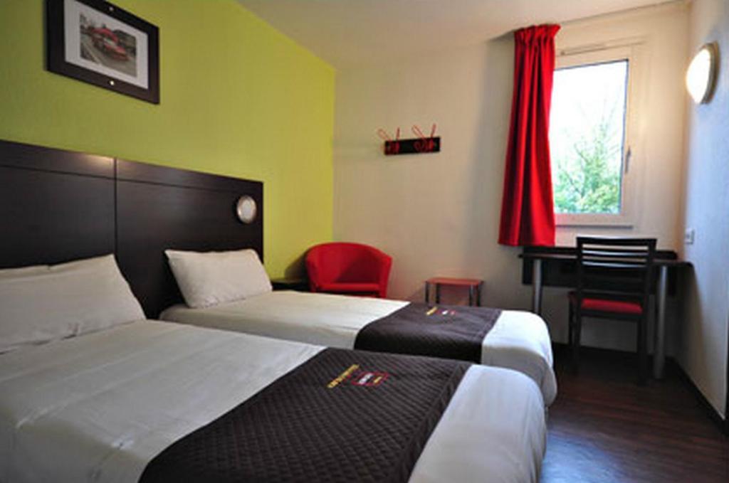 Enzo Hotel Mulhouse Sud Morschwiller Le Bas Oda fotoğraf